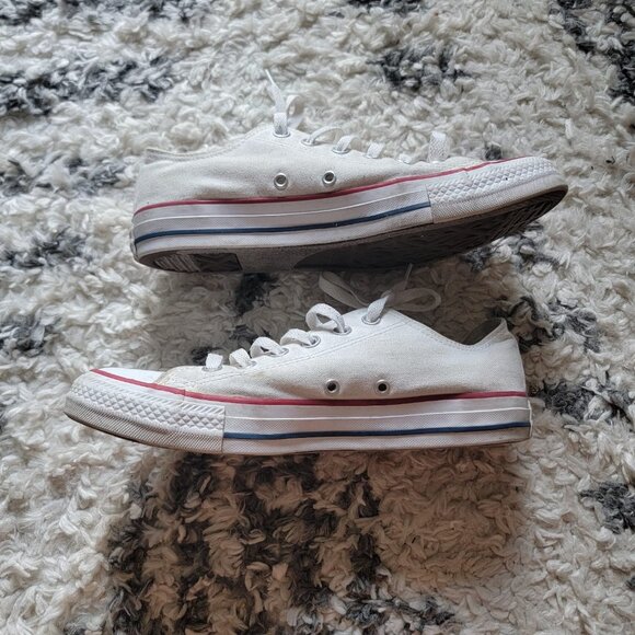 Classic white Chucks in GREAT shape - Picture 4 of 11